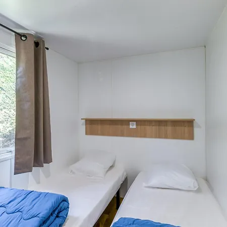 キャンプ場 L'imprevu Vaulnaveys-le-Bas